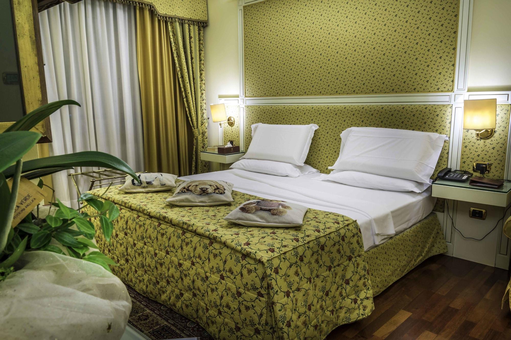 Hotel La Bussola Novara Luaran gambar