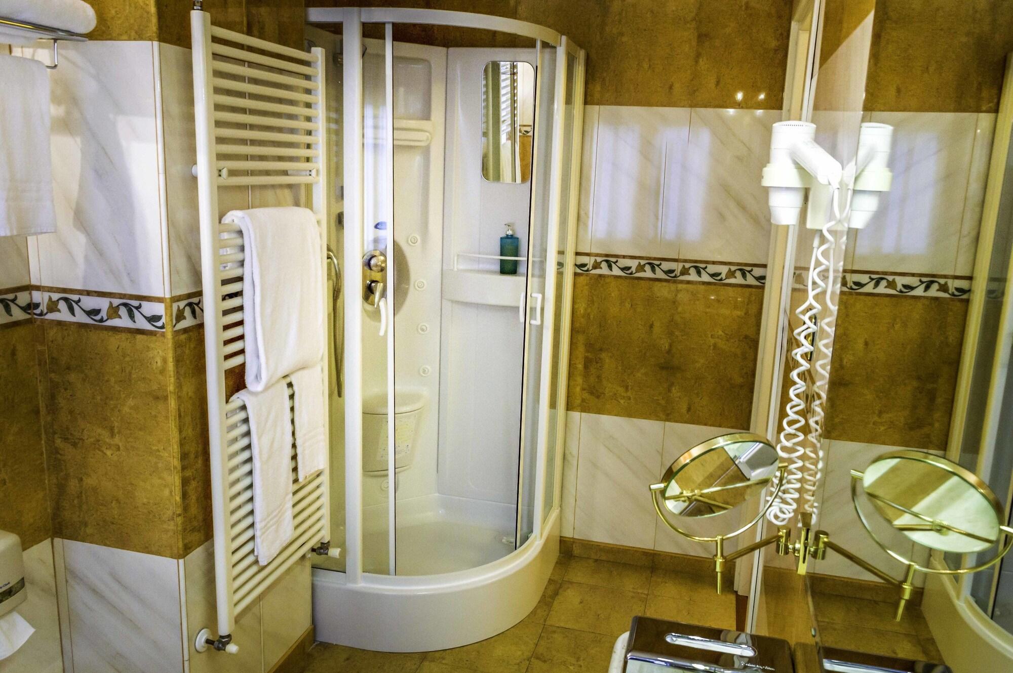 Hotel La Bussola Novara Luaran gambar