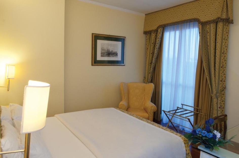 Hotel La Bussola Novara Luaran gambar